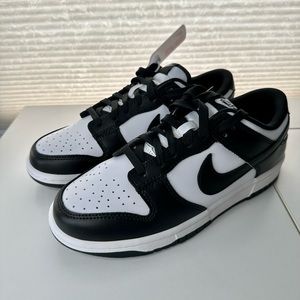 Panda Dunks BRAND NEW Nike Dunk Low Panda Black/White DD1391-100
